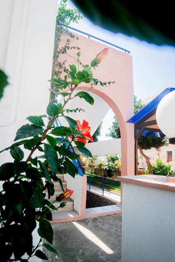 Marika Apartments マスティハリ エクステリア 写真